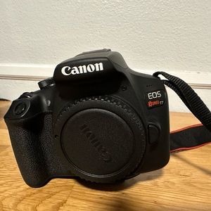 Canon Rebel T7